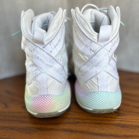 Under Armour Highlight Ace Volleyball Shoes – Women’s 7.5 - Picture 2 of 8